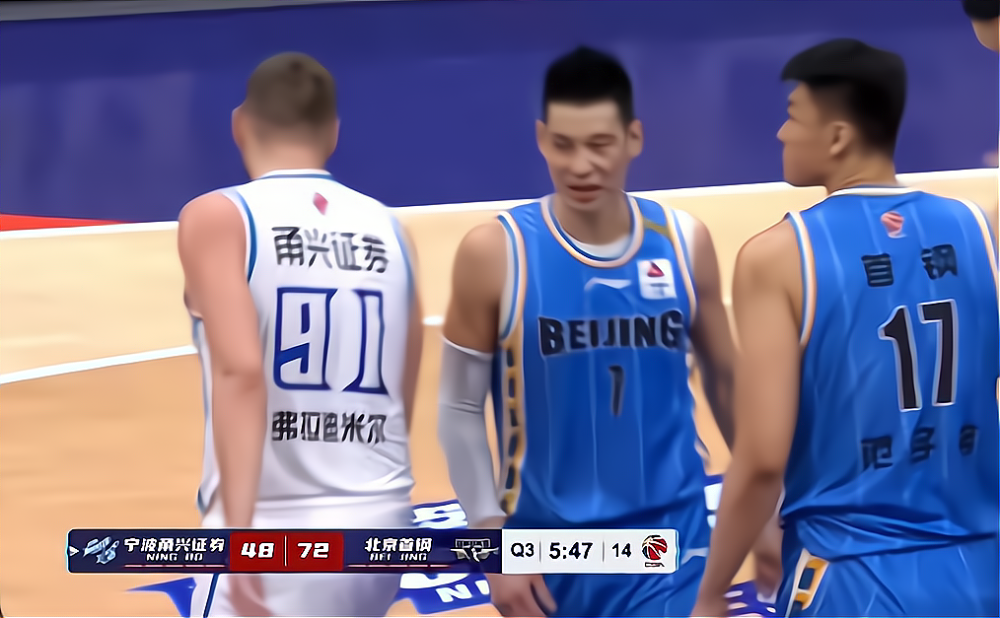  CBA常规赛赛程吃紧，西汉姆赛后状态回暖，质疑声仍在，轮换策略成焦点