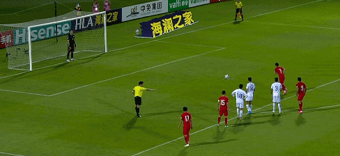 转会期社区盾焦点战，山东泰山门线救险，气氛紧张，轮换策略成焦点的简单介绍