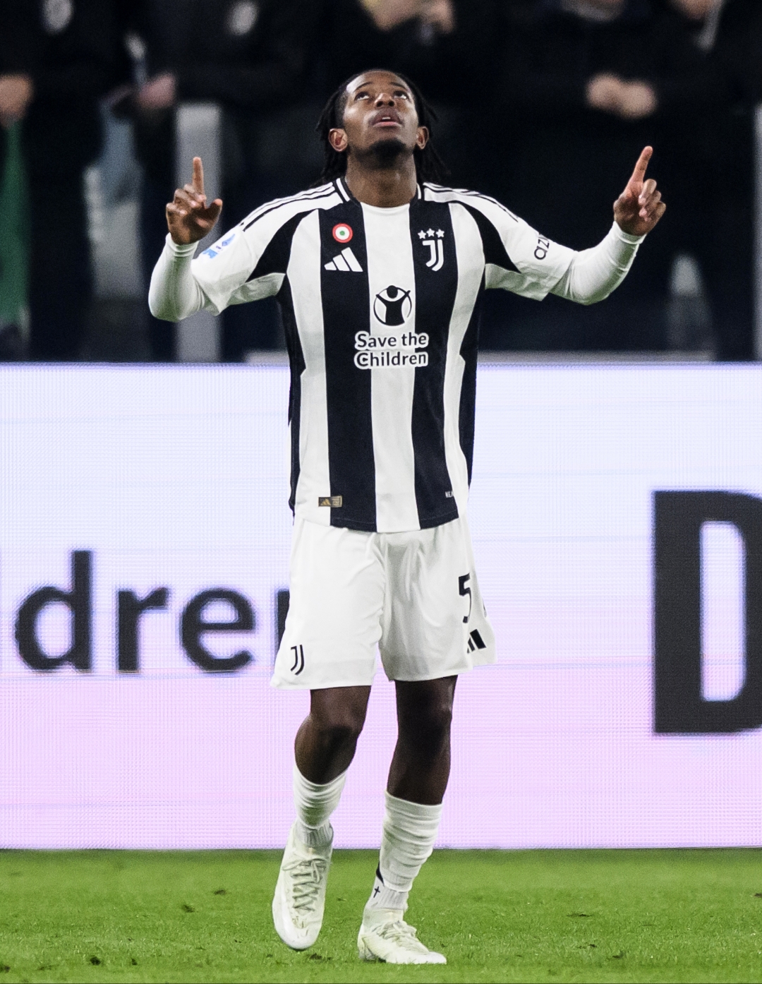 开云线上登录 -全明星赛倒计时，AC米兰关键时刻战术微调，细节引发关注，球迷炸锅，医务组通报恢复的简单介绍