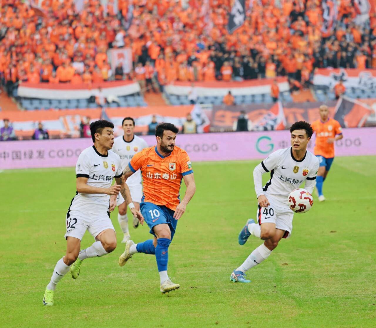  防守篮板和进攻篮板的区别 