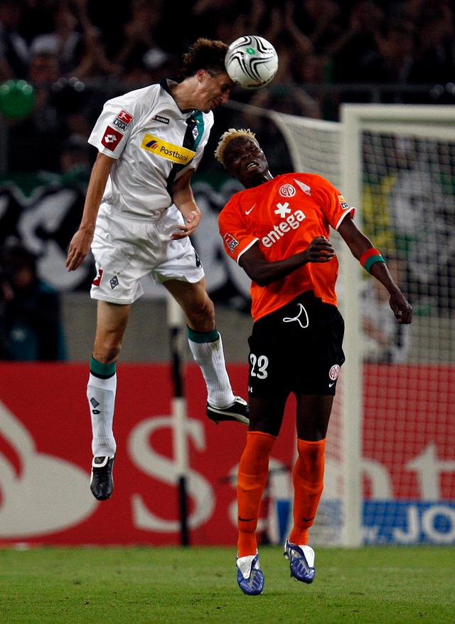 开云线上登录 - 社区开展消防安全敲门提醒的宣传活动 