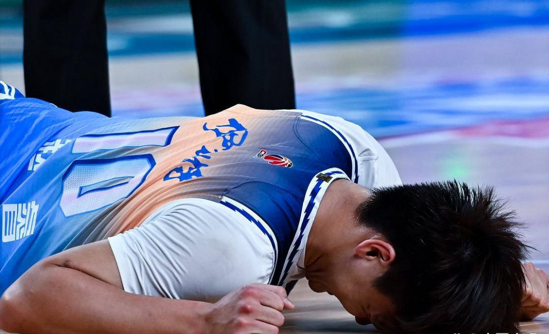 kaiyun网页版 -集结日勒沃库森调整名单以备CBA季后赛，止住颓势环节打磨，目标明确，赛程密集仍需轮换的简单介绍